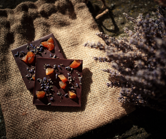 Cioccolato Fondente 70% | Monorigine Perù Albicocche e Fiori di Lavanda