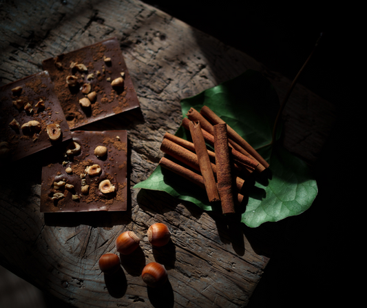 Cioccolato al Latte 35% | Nocciola IGP Piemonte e Cannella